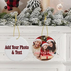 Gepersonaliseerde kerstversieringen met afbeeldingtekst Dubbelzijdig ontwerp Keramisch kerstornament met aangepaste foto Aangepaste kerstboom