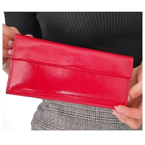 Cartera de cuero rojo patentado para mujer, monedero con tarjetero, bolsillo para monedas y cambio, billetera larga plegable, cartera de mano para mujer, estuche blando para billetes.