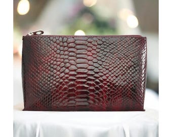 Cherry red mid size leather crocodile embossed print travel makeup bag trendy pouch toiletry bag vanity case large cosmetic bag