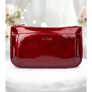 Kirschrote, schwarze Lackleder-Make-up-Tasche, Pinseletui, Mini-Kosmetikorganizer, schickes Make-up, luxuriöses Kulturbeutelchen, süßes Kosmetiktäschchen