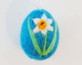 Easter Egg - Mini Ornament - Needle Felted Flower Daffodil on Turquoise Egg - Easter Felt - Needle felting - Spring Flower - Easter Gift