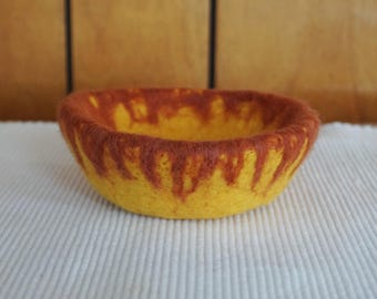 Needle Felted Wool Trinket Dish: Small Decorative Bowl
