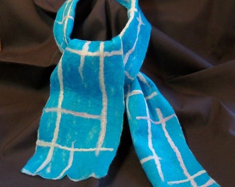 Reversible Turquoise Felted Merino Wool Scarf: Cross Design