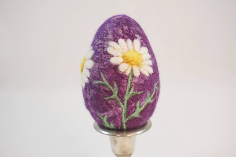 Easter Egg Needle Felted Extra Large Daisies on Purple Egg Easter Decoration Needlefelt Egg Flowers Easter Felt Easter Gift image 4