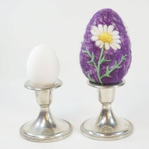 Easter Egg Needle Felted Extra Large Daisies on Purple Egg Easter Decoration Needlefelt Egg Flowers Easter Felt Easter Gift image 5