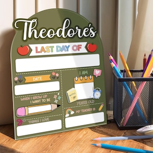 Letrero acrílico para el primer día de clases, letrero escolar personalizado, accesorio para fotos de regreso a clases, tablero personalizado para el primer y último día de clases, letrero de hito.