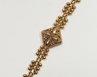 Vintage 22K solid gold tiny Baby bracelet Indian gold 22c 22 carats