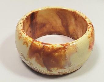 Vintage marbled cream yellow orange brown wide lucite bangle bracelet heavy like bakelite
