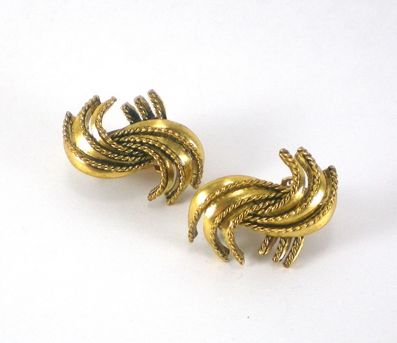 Butler Gold Clip on Earrings Vintage Designer Jewelry - Etsy
