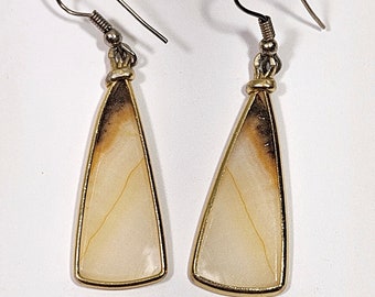 Sea shell earrings  geometric dangle pierced earrings vintage jewelry