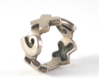 Silver Cross Ring  Mod Modern Scroll X Sterling Band Ring Vintage Jewelry