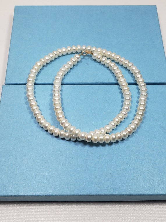 Pearl necklace 10K gold  - genuine pearls with 10k