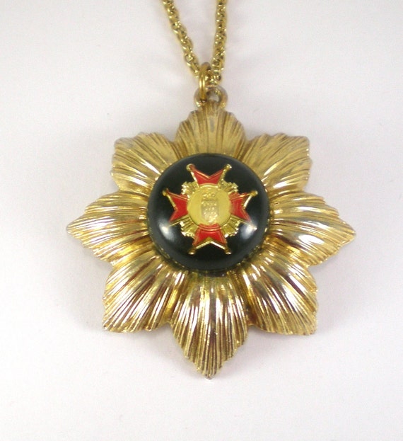 Gold Sunburst Pendant - Royal Symbol Necklace - Go