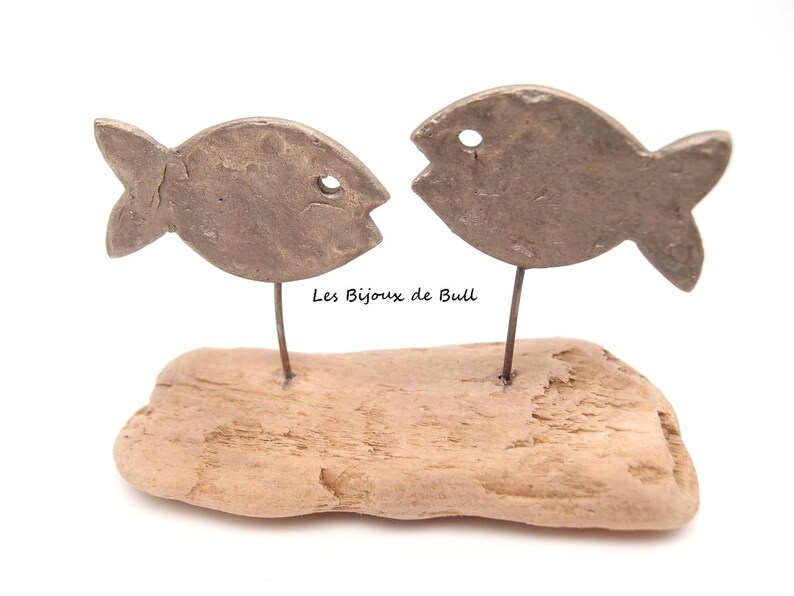 Couple de poissons en bronze argenté texturé et bois flotté recyclé, sculpture métal et bois, cadeau décoration poisson, lesbijouxdebull image 2