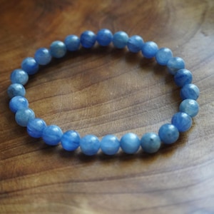 Bracciale in cristallo di cianite blu