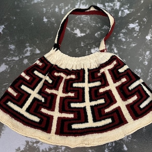 Hand woven bag (Bilum) from Papua New Guinea