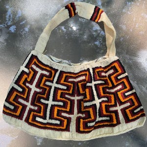 Hand woven bag (Bilum) from Papua New Guinea