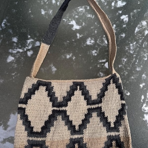 Hand woven bag (Bilum) from Papua New Guinea