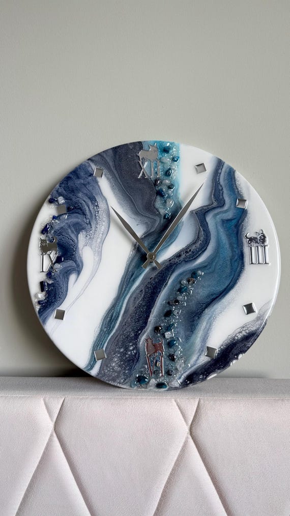 Resin Wall Clock, Dog Roman Numerals, Geode Art, Modern Decor