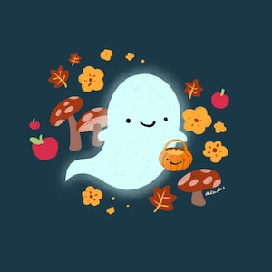 Puede incluir: Un lindo fantasma blanco brillante con una cara feliz lleva un peque&ntilde;o cubo de calabaza naranja. El fantasma est&aacute; rodeado de elementos oto&ntilde;ales como hongos, hojas y flores en tonos naranja, marr&oacute;n y amarillo sobre un fondo azul oscuro.