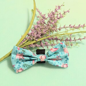 Pajaritas para perros con forma de axolotl rosa, pajaritas para perros con forma de anfibio pequeño que se zambulle, pajaritas para perros con forma de pez feliz, pajaritas para gatos amantes de los peces