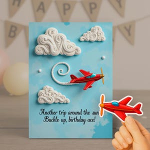 Flugzeug Geburtstagskarte zum Ausdrucken – Grußkarte für Kinder zum Geburtstag | Gefaltet/Doppelseitig | 13x18 | +Niedliche Aufkleber | Bearbeitbare Canva Vorlage