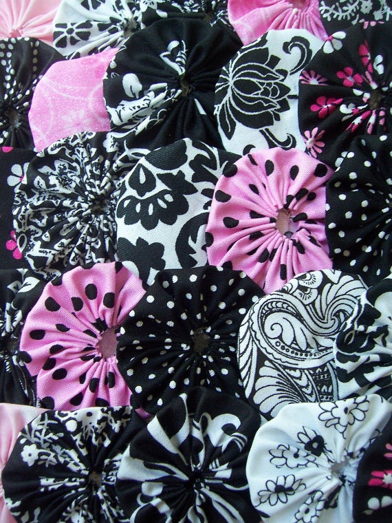 Fabric Flower Applique 60 Black White Pink YO YO 1 Inch Quilt | Etsy