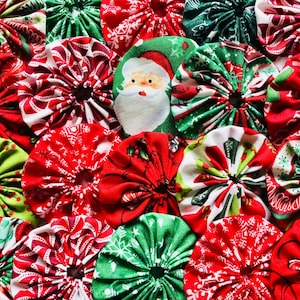 50 1 1/2" CHRISTMAS YoYo Applique Trim Cottagecore Headband Bow Embellishment