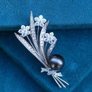 Tahitian Black Pearl Brooch: 14K Gold Filled Floral Pin