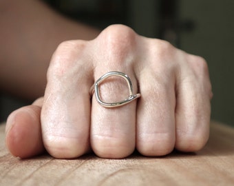 Minimalist Curvy Statement Ring, Eco Sterling Silver. Handmade in Your Size. Polished. Sinuous, curvaceous, waves. Cybele Ring.