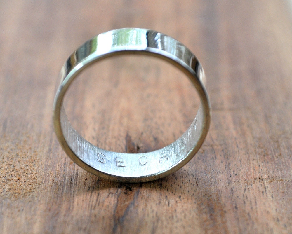 指輪・リング hidden message ring cruellasex Amazon.com: Sterling Silver Personalized Secret Message Ring