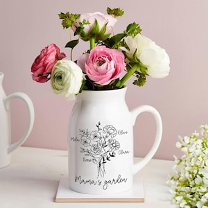 Personalized Grandma&#39;s Garden Vase, Family Flower Ceramic Vase, Mother&#39;s Day Gift for Nana, Nanny, Custom Birth Flower, Garden Decor