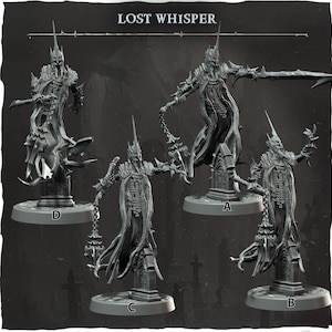 Pode incluir: Uma coleção de figuras em miniatura cinzentas detalhadas de um personagem de fantasia, cada uma em uma pose diferente. As figuras têm um capacete alto e pontudo, vestes esvoaçantes e várias armas ou acessórios. O texto "LOST WHISPER" está no topo.