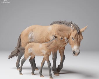 Przewalski’s Horse and Calf | UNPAINTED | plant-based resin 3d print | Nature | Wild Life | Display Piece | Sculpture | Miniature