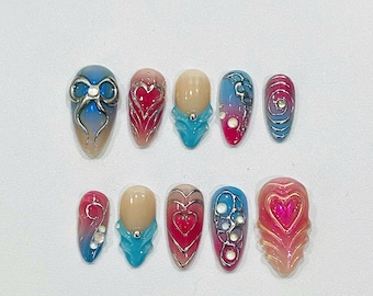 Gespiegeld hart met strik op de nagels – Y2K Almond Nail Art