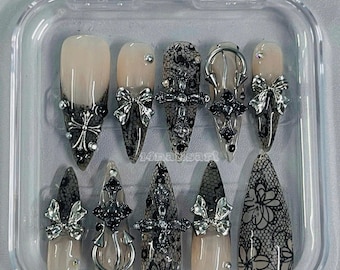 Gothic Schwarz Spitze Press On Nägel - Handgefertigte Stiletto Nail Art