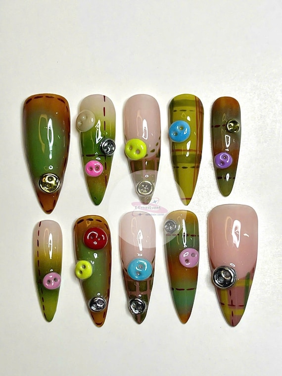 Freestyle Retro Button Press On Nails – Colorful Plaid Stitch Almond False Nails – Handmade Playful Indie Vintage Nail Art Set for party