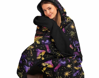 Sherpa Lined Psychedelic Trippy Magic Mushrooms Hooded Blanket,Psychedelic Clothes,Festival Rave Wear,Blanket with Hood,Wearable Blanket