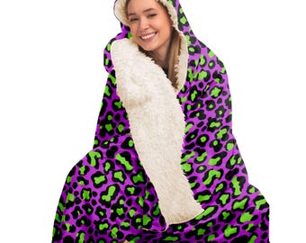 Neon Purple Leopard Print Wearable Blanket,Sherpa Lined Animal All Over Print Hood Blanket,Christmas Gift for Her,Y2K Fashion,Mum Gift