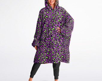 Neon Purple Leopard Print Unisex Reversible Snug Hoodie, Psychedelic Vivid Colors Pullover Hooded Blanket with Sleeves,All Over Print Hoodie