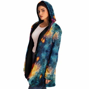 Chaqueta de microfibra con estampado de telarañas para Halloween, capa para festival EDM, capa con capucha y forro de sherpa con estampado completo, capa de DJ, regalo de Navidad novedoso