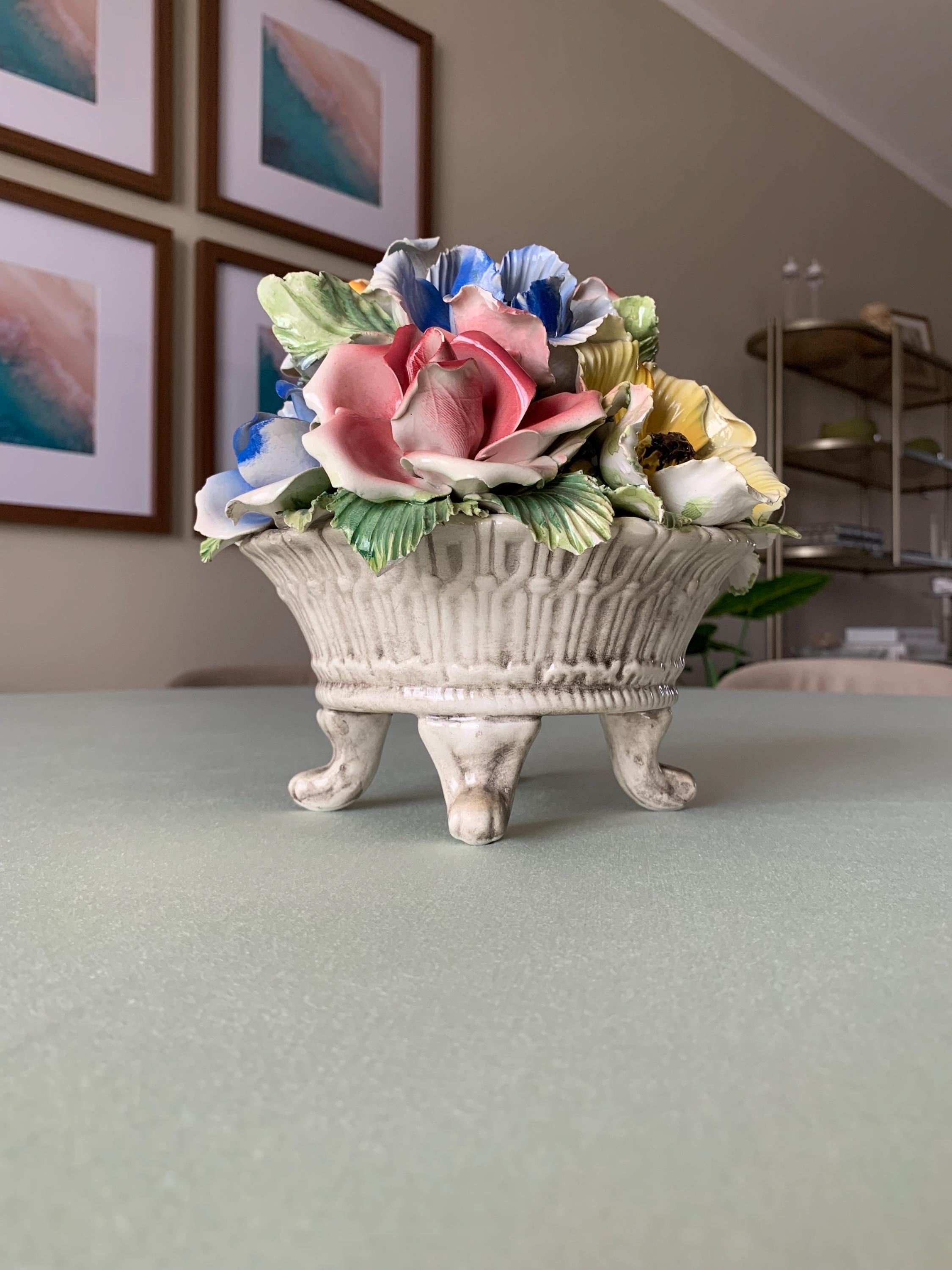 アンティーク　イタリア（Bassano） 花の装飾付き陶器製　大きなスーピエール Vintage Bassano Ceramic Floral Centerpiece: Hand-painted Italian