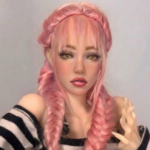 Versandfertige Künstlerpuppe Sue. Super flexibler einzigartiger bjd Body.