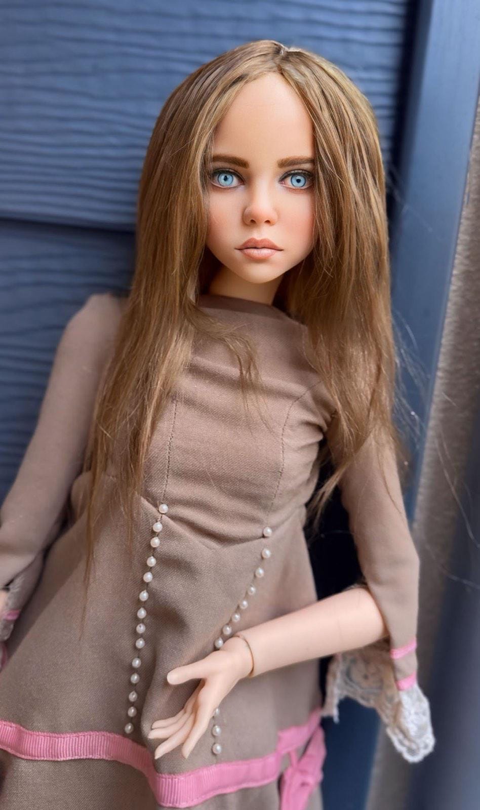 Poupée BJD Doux Long Blond 1/3 - Yeux Mobiles 3D - Remplaçable - Fabriquée Main
