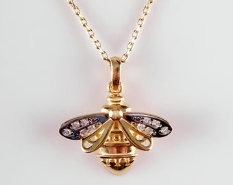 Bee Pendant Necklace for Women Solid Gold Minimalist Jewelry Handmade Gift Symbol of Love and Bond Elegant Dainty Necklace Nature Inspired