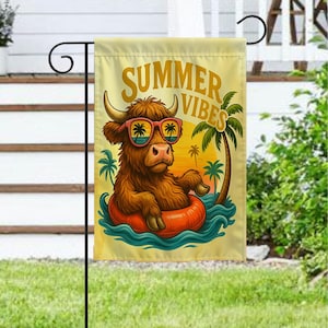 Highland Cow Summer Vibes Garden Flag, Funny Cow Pool Float Flag, Tropical Farmhouse Decor, Summer Yard Flag, Highland Cow Gift