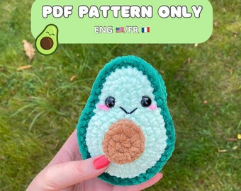 Crochet pattern: avocado, PDF, amigurumi (English and French version)