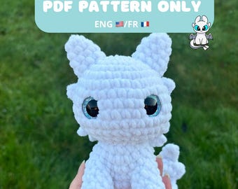 Crochet pattern: white dragon, PDF, amigurumi, (english and french version)