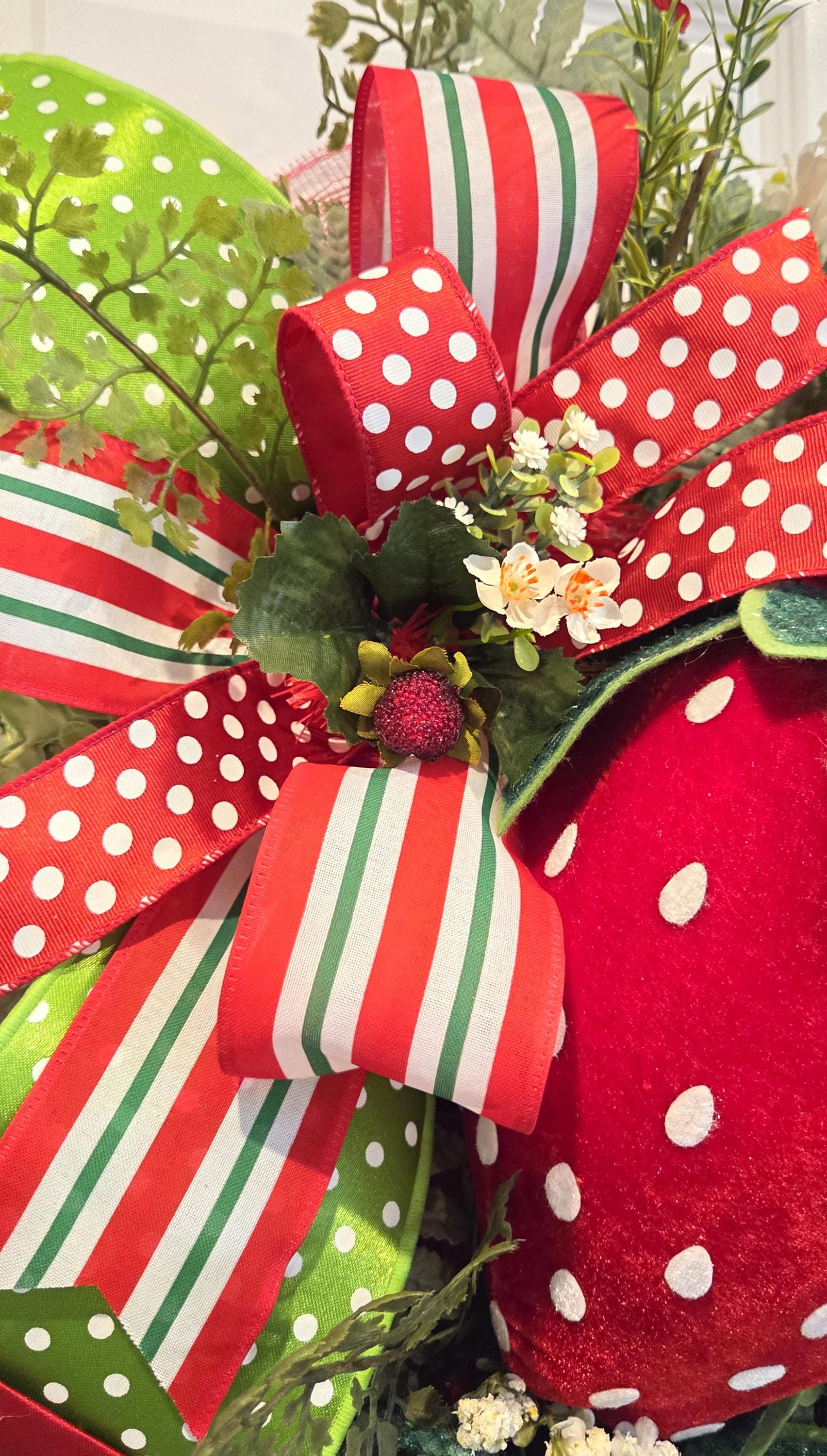 Strawberry Door Swag, Farmhouse Summer Decor, Berry Porch Decoration - Etsy