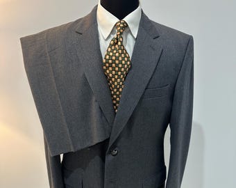 2-Piece Grey Single-Breasted Pinstripe Vintage Suit (70s/80s)